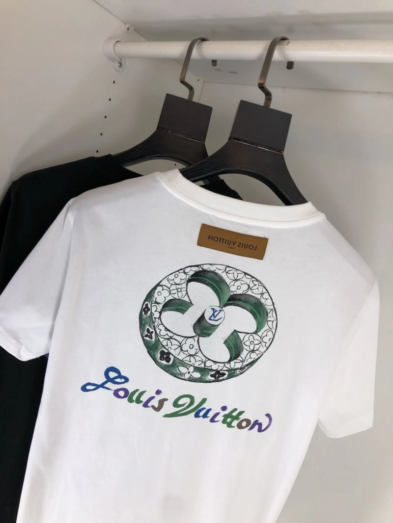 Premium Louis Vuitton T-Shirts 135217