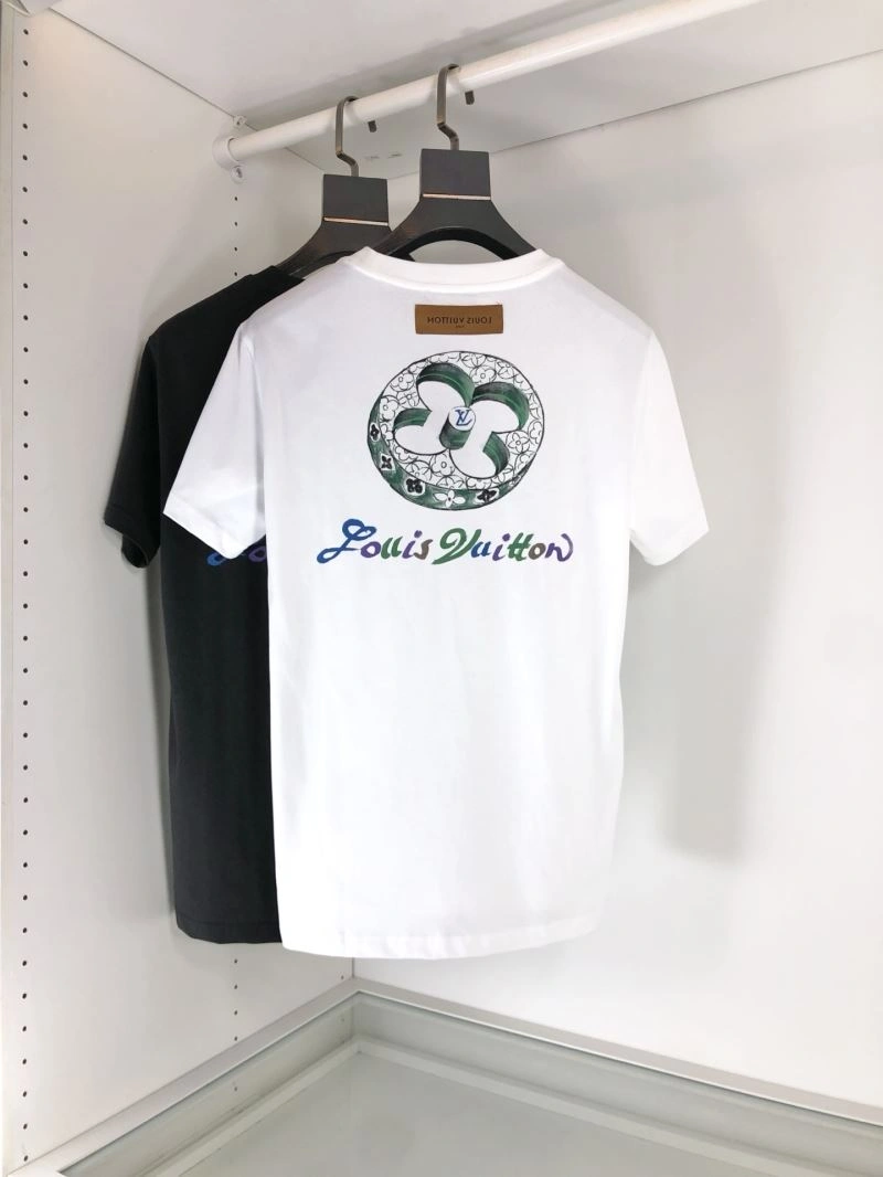 Premium Louis Vuitton T-Shirts 135217