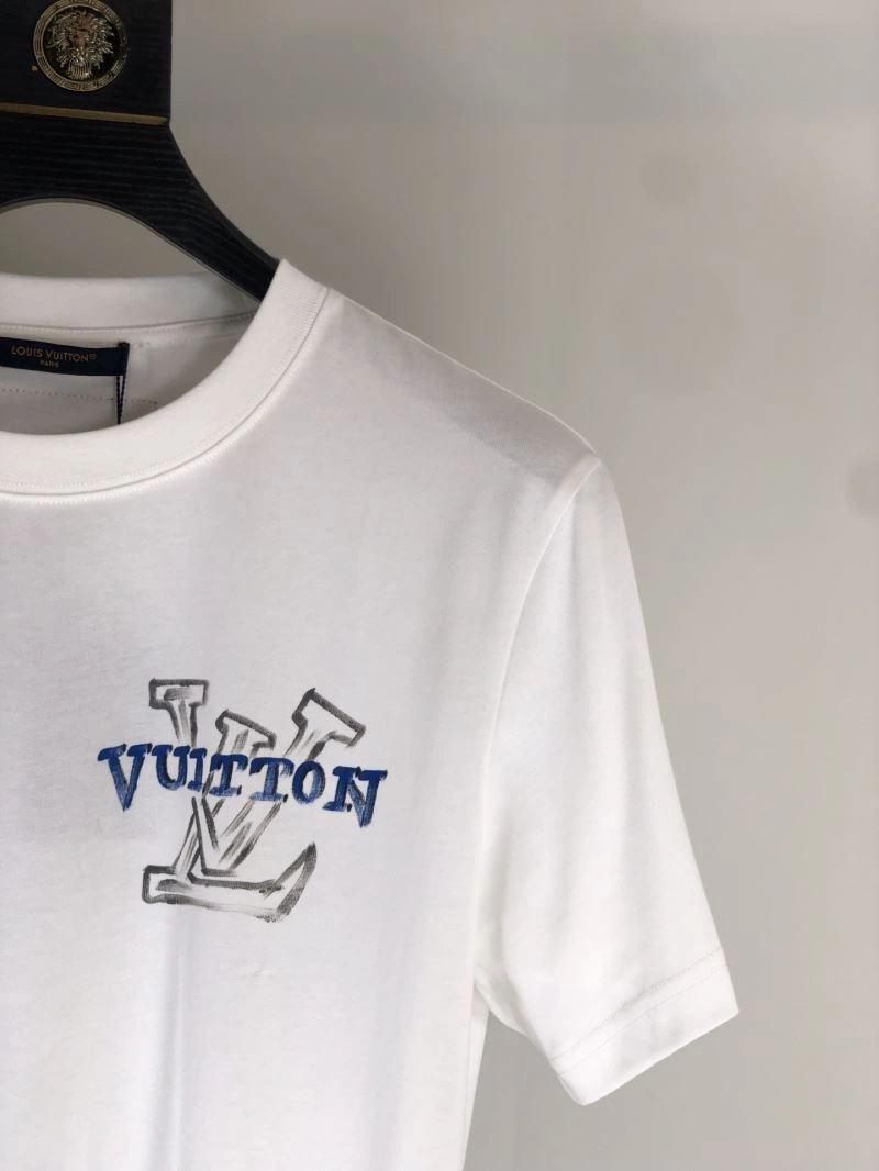 Soft Louis Vuitton T-Shirts 135218