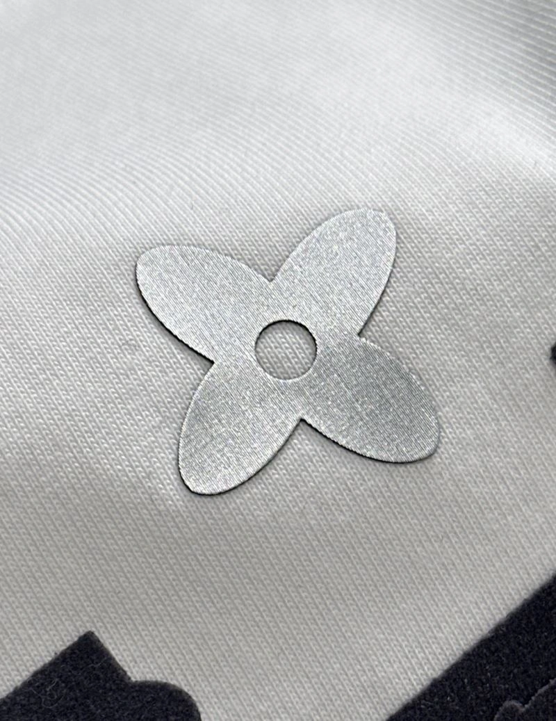 Louis Vuitton T-Shirts Modern 135194