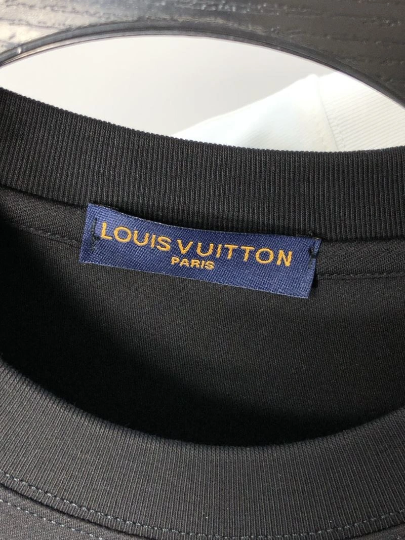ComfortFit Louis Vuitton T-Shirts 135196