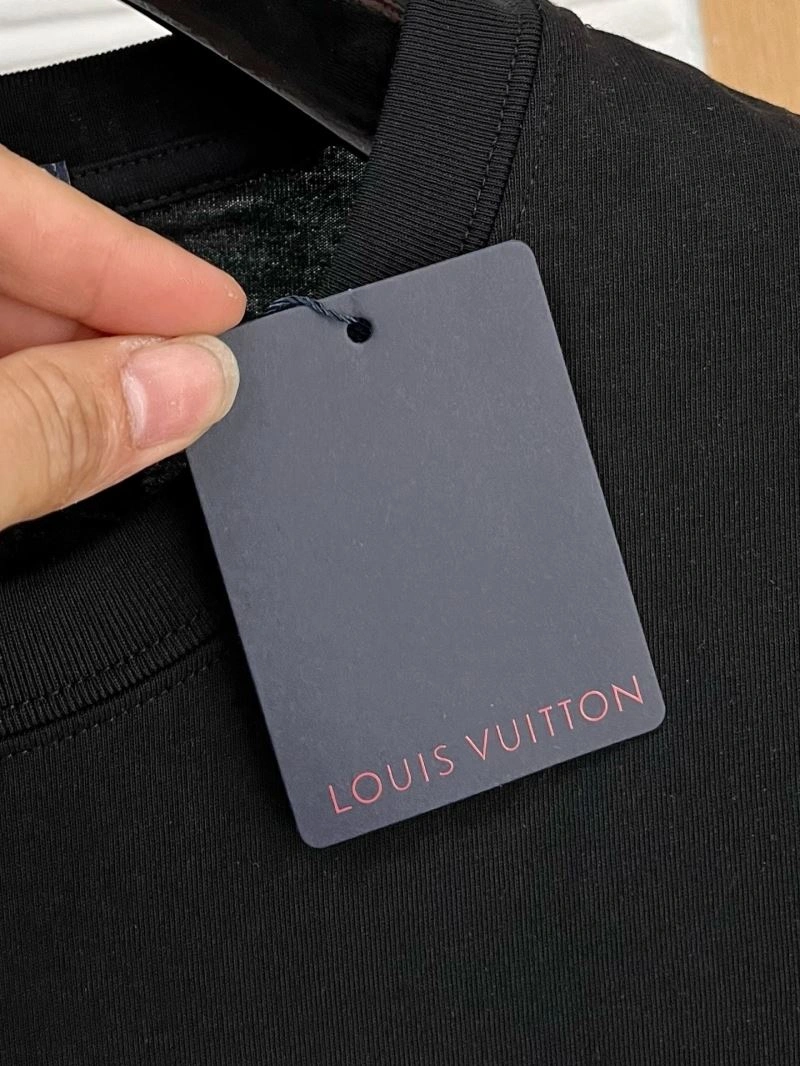 Louis Vuitton T-Shirts Chic 135187