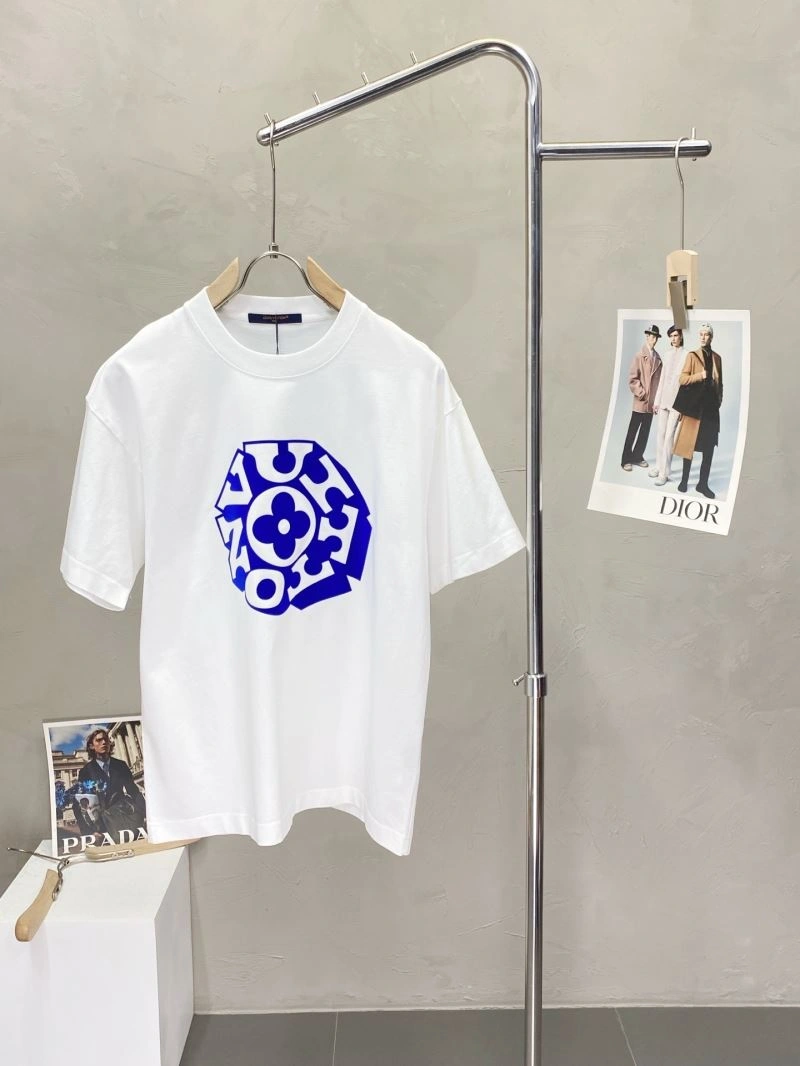 Timeless Louis Vuitton T-Shirts 135164