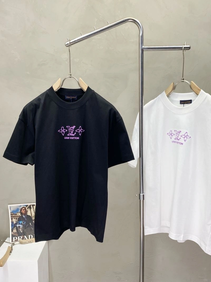 Louis Vuitton T-Shirts MultiPurpose 135167
