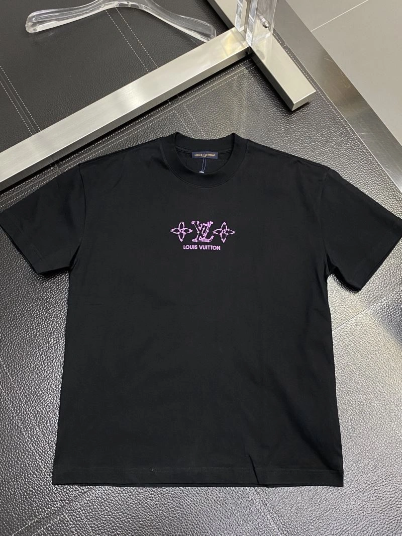 Louis Vuitton T-Shirts MultiPurpose 135167