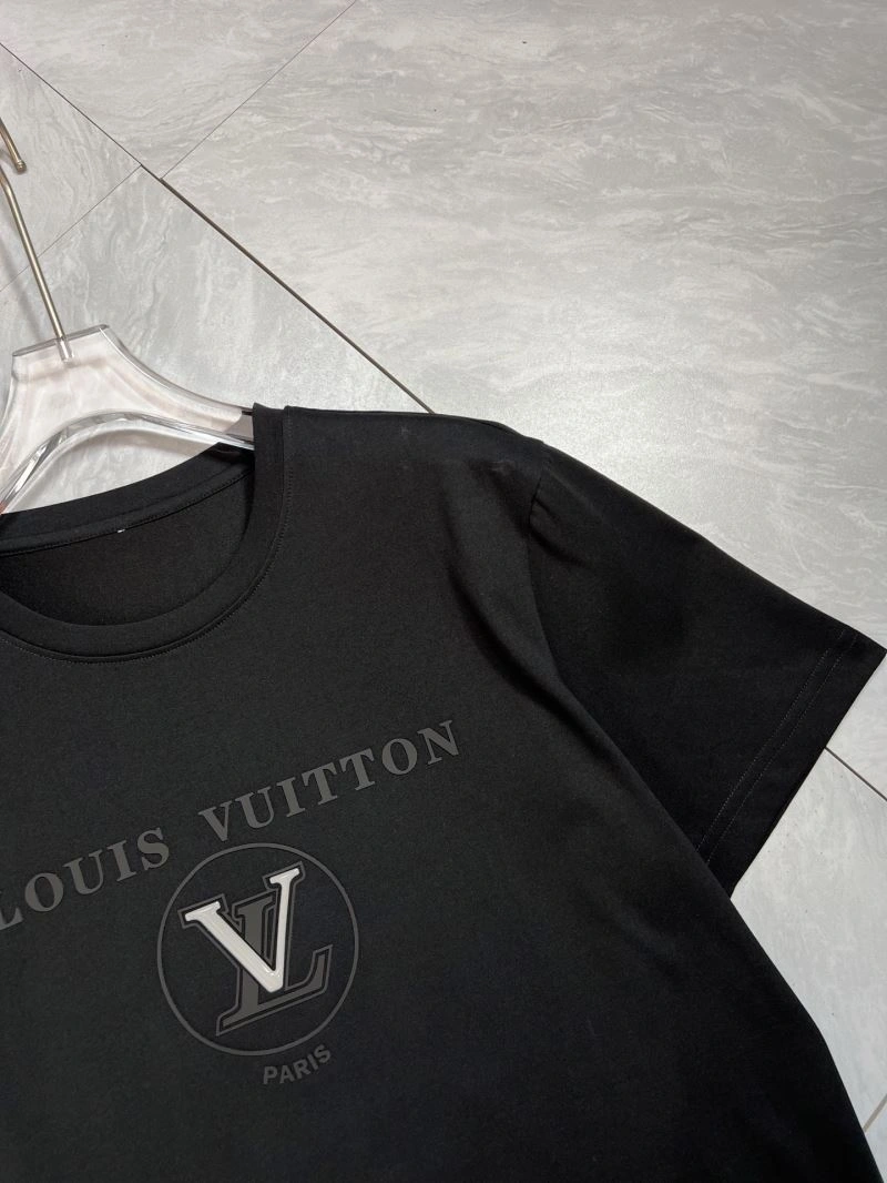 Louis Vuitton T-Shirts Soft 135179