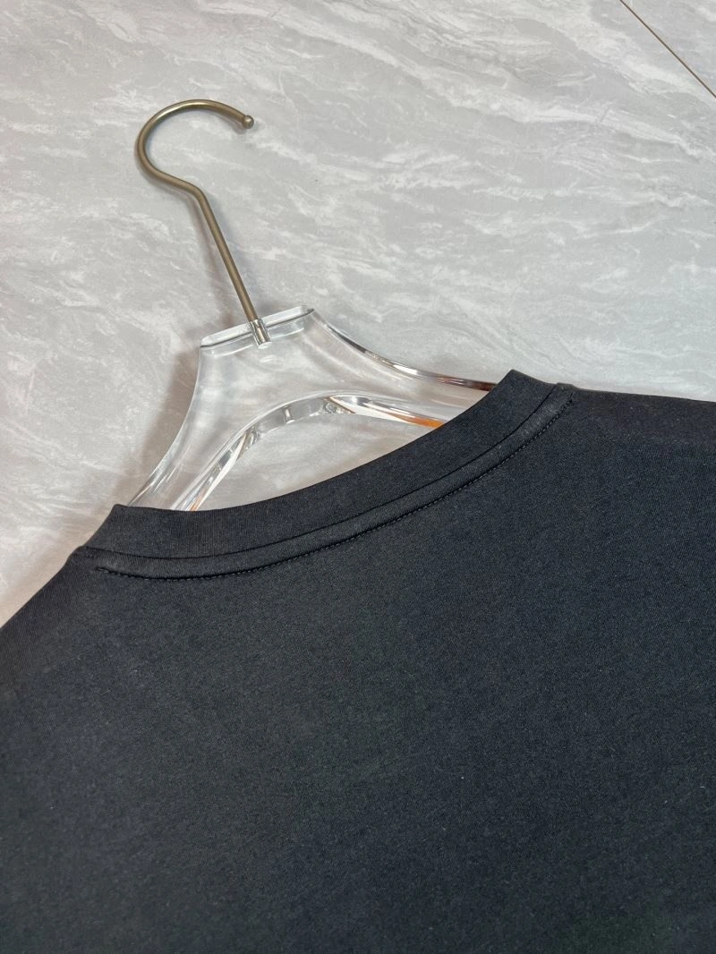 Louis Vuitton T-Shirts Soft 135179