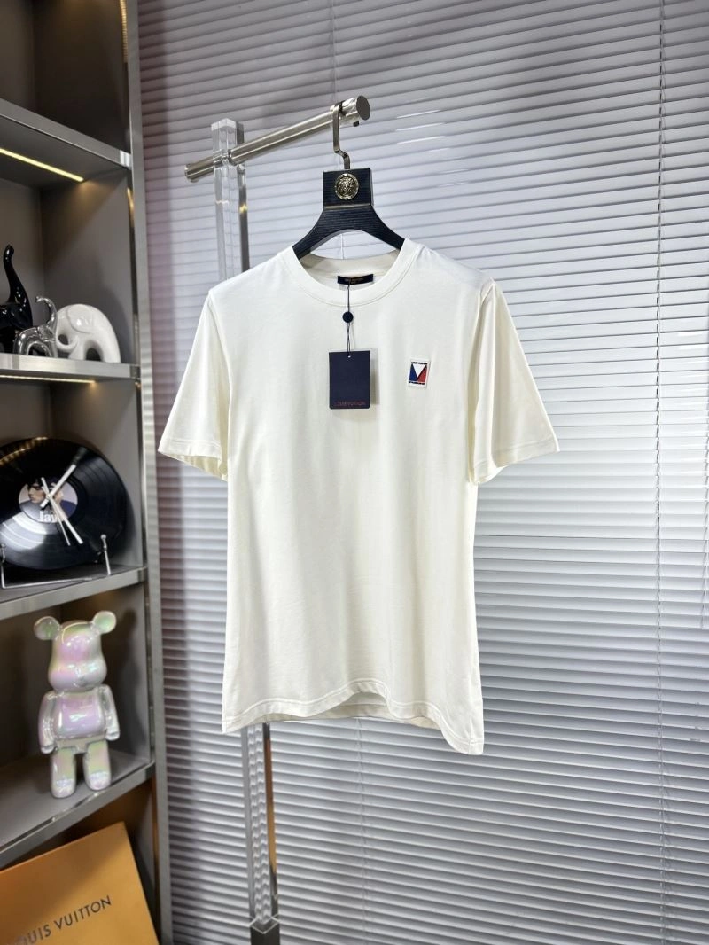 Durable Louis Vuitton T-Shirts 135175