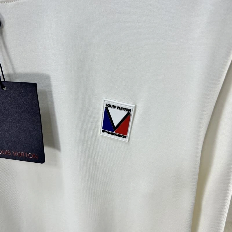 Durable Louis Vuitton T-Shirts 135175