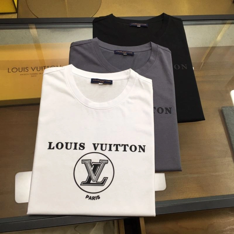 Functional Louis Vuitton T-Shirts 134796