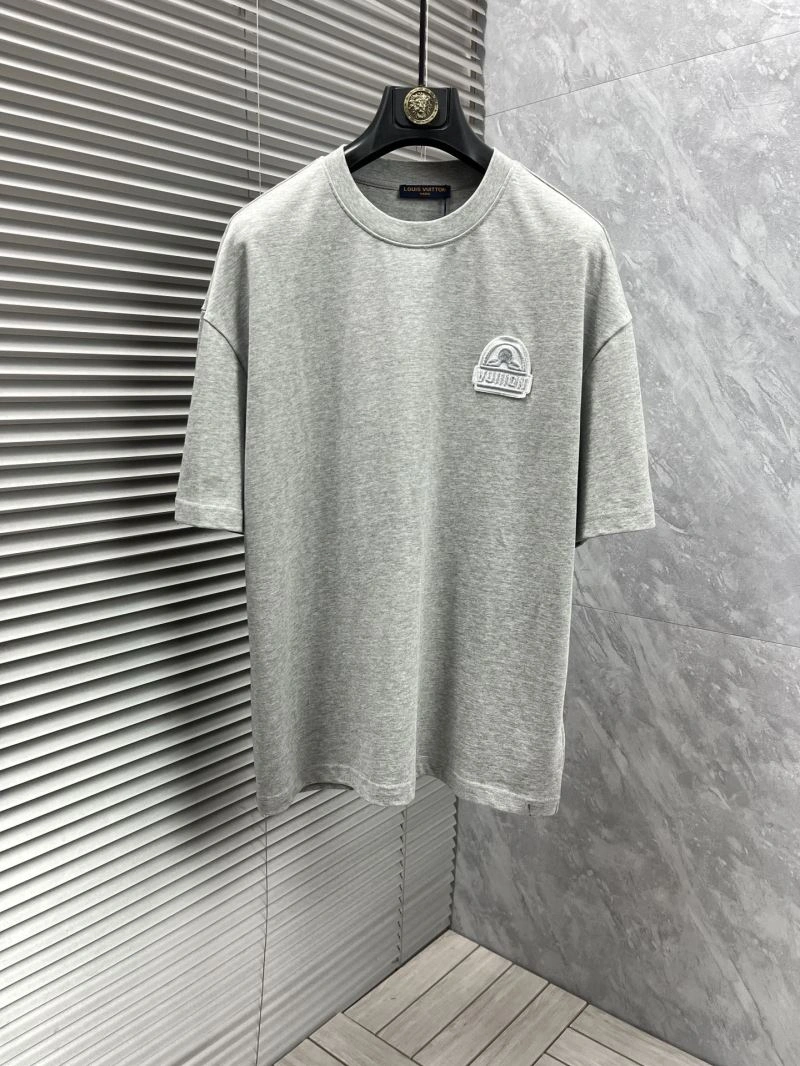 Louis Vuitton T-Shirts Chic 134810