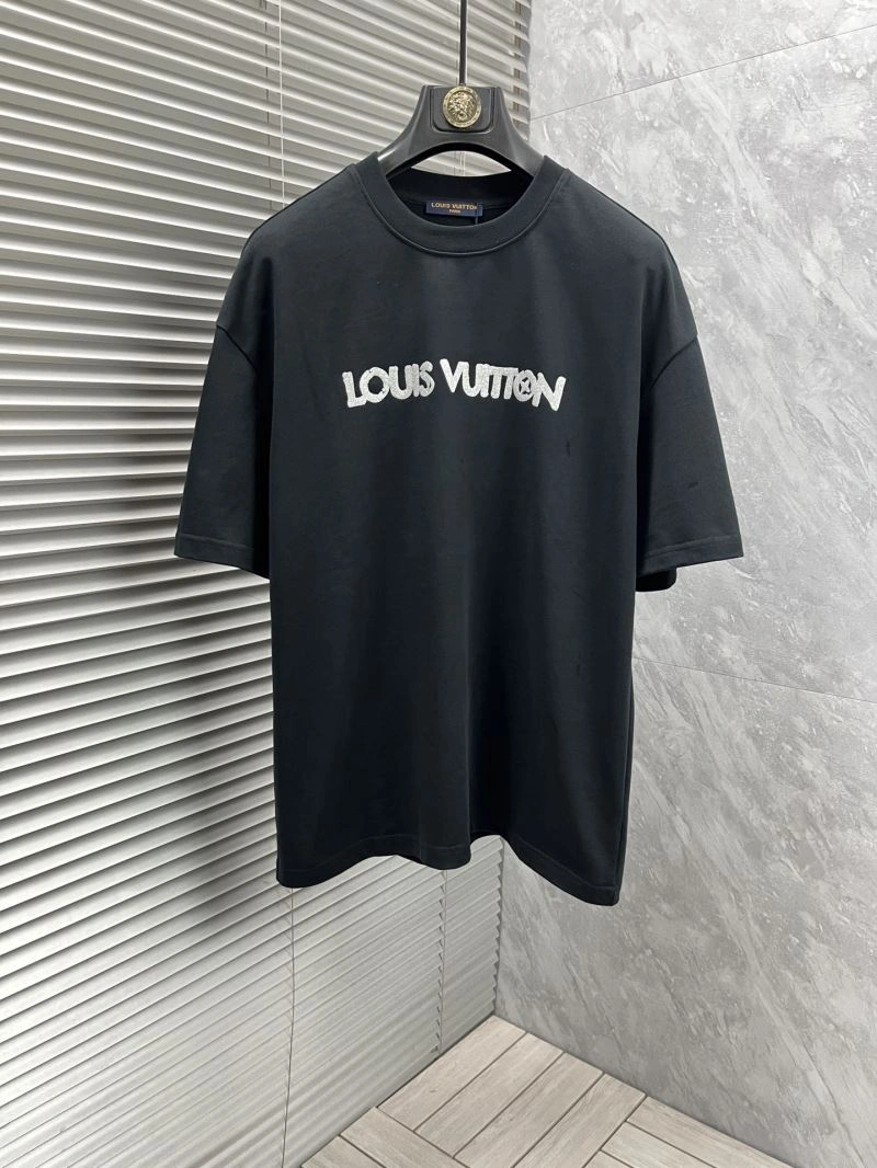Louis Vuitton T-Shirts Breathable 134790