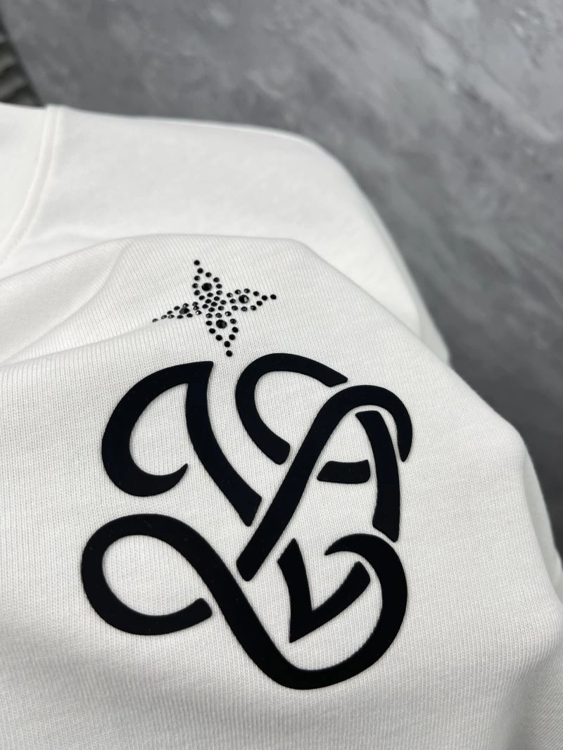 Louis Vuitton T-Shirts Elegant 134793