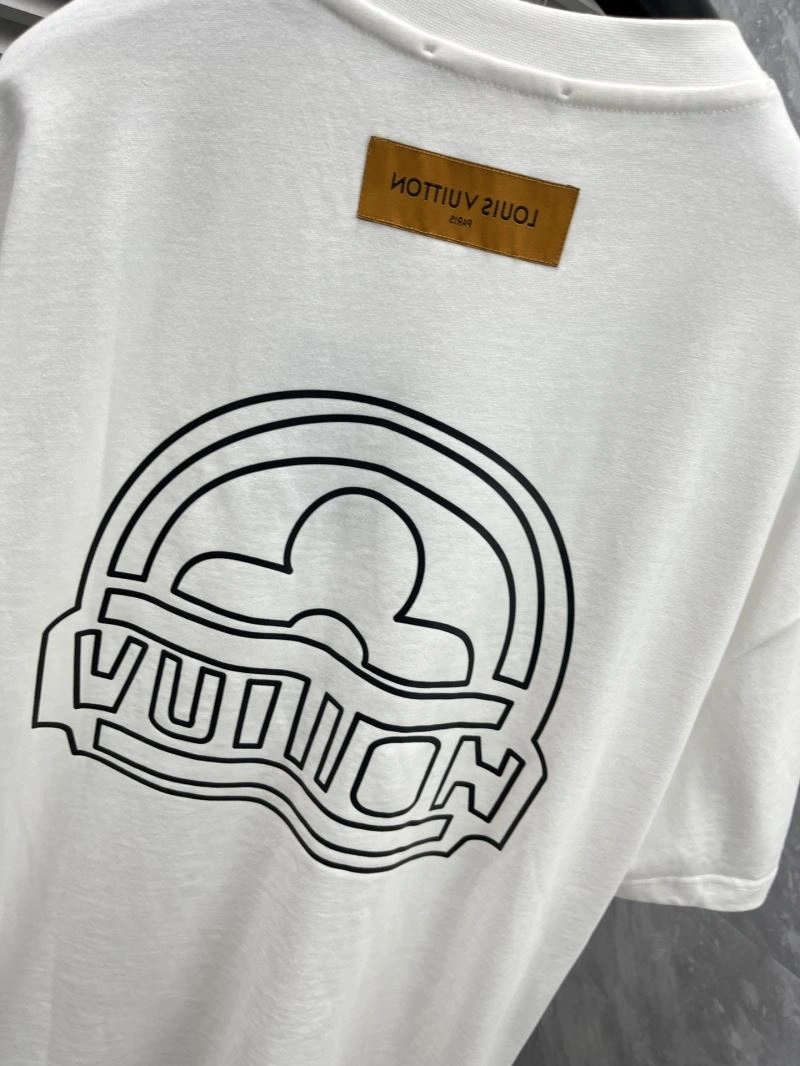 Louis Vuitton T-Shirts Elegant 134793