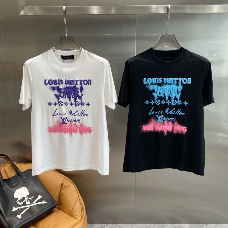 Louis Vuitton T-Shirts UrbanChic 134784
