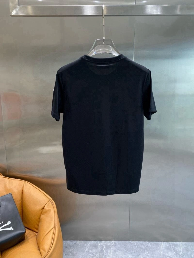 Louis Vuitton T-Shirts UrbanChic 134784