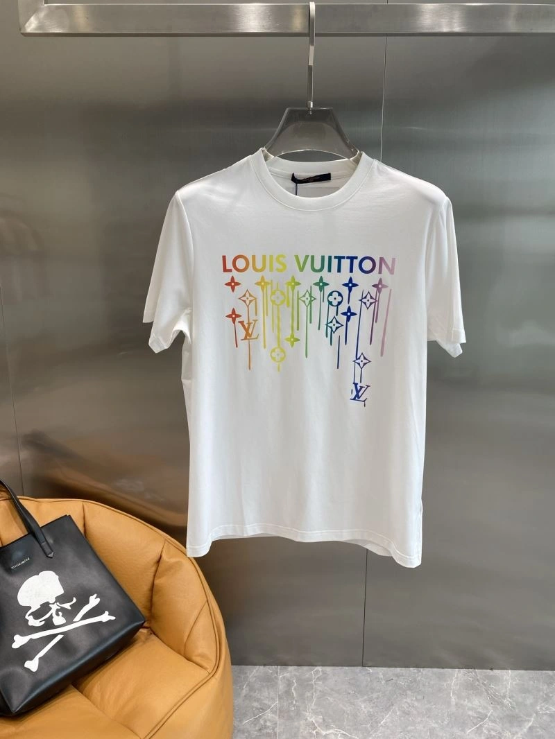 Louis Vuitton T-Shirts Neat 134783