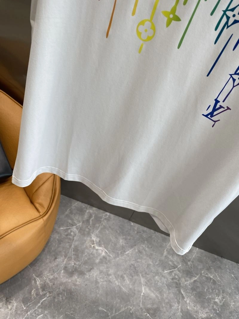 Louis Vuitton T-Shirts Neat 134783