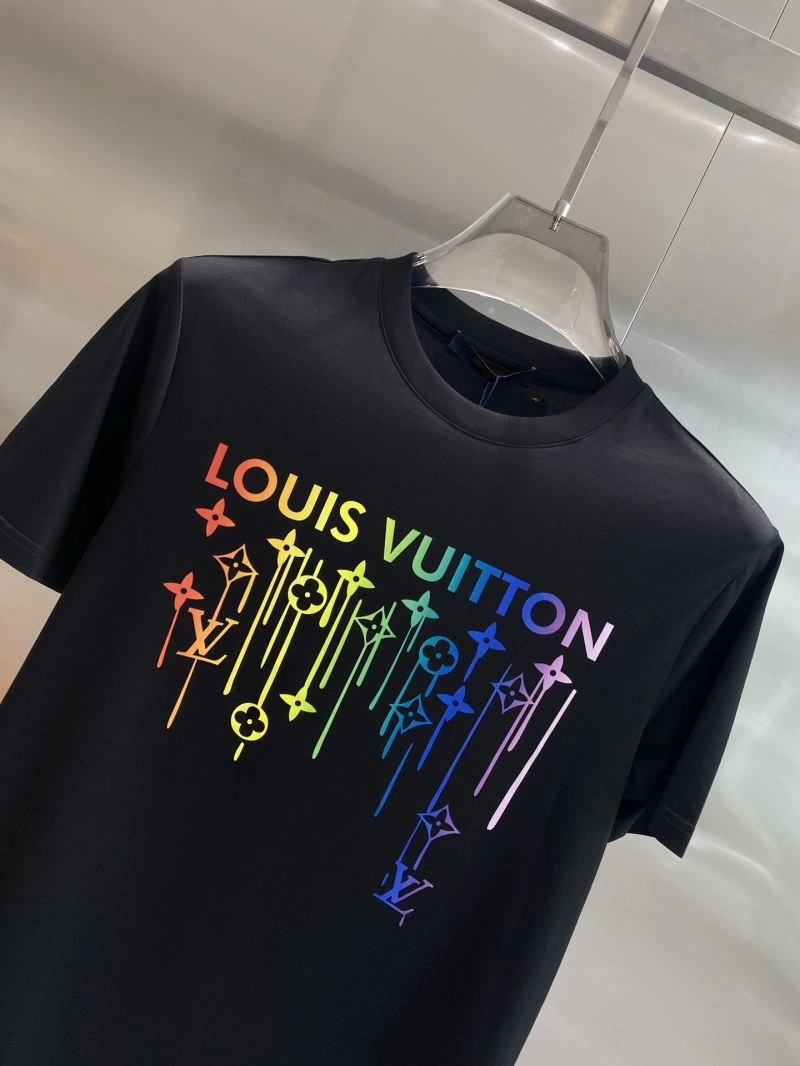 Louis Vuitton T-Shirts Breathable 134823