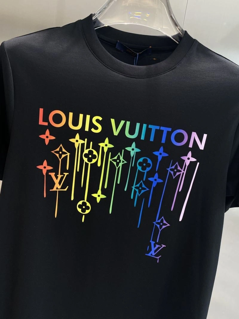 Louis Vuitton T-Shirts Breathable 134823
