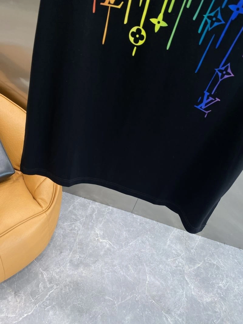 Louis Vuitton T-Shirts Breathable 134823