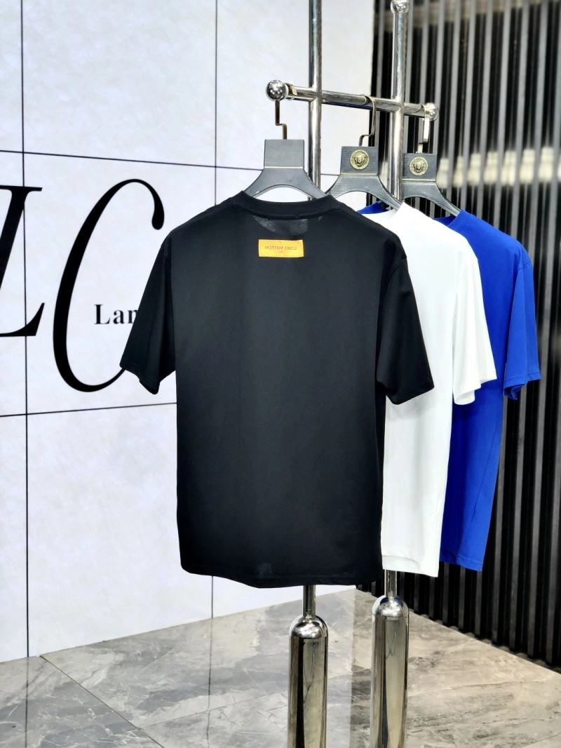 OdorResistant Louis Vuitton T-Shirts 134765