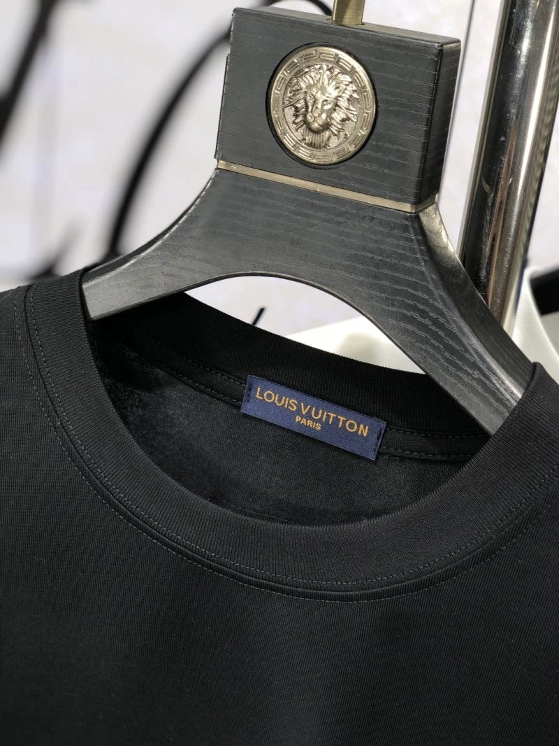OdorResistant Louis Vuitton T-Shirts 134765