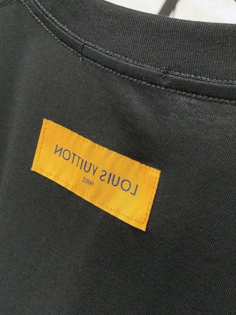 OdorResistant Louis Vuitton T-Shirts 134765