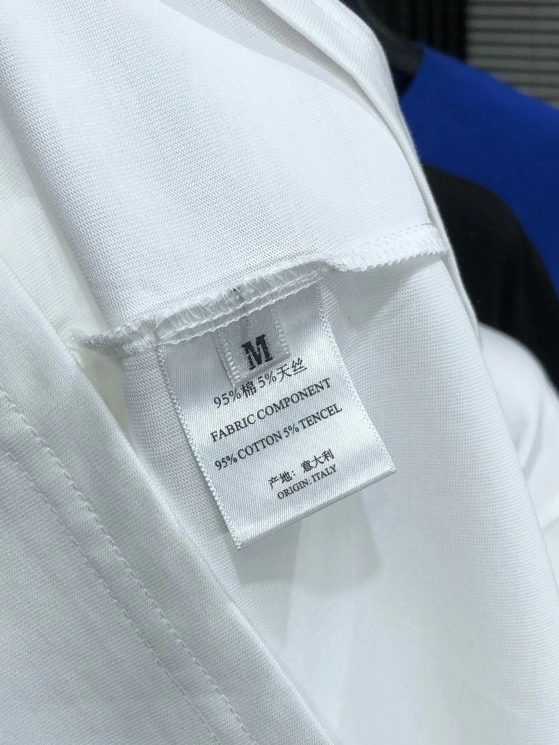 Modern Louis Vuitton T-Shirts 134764