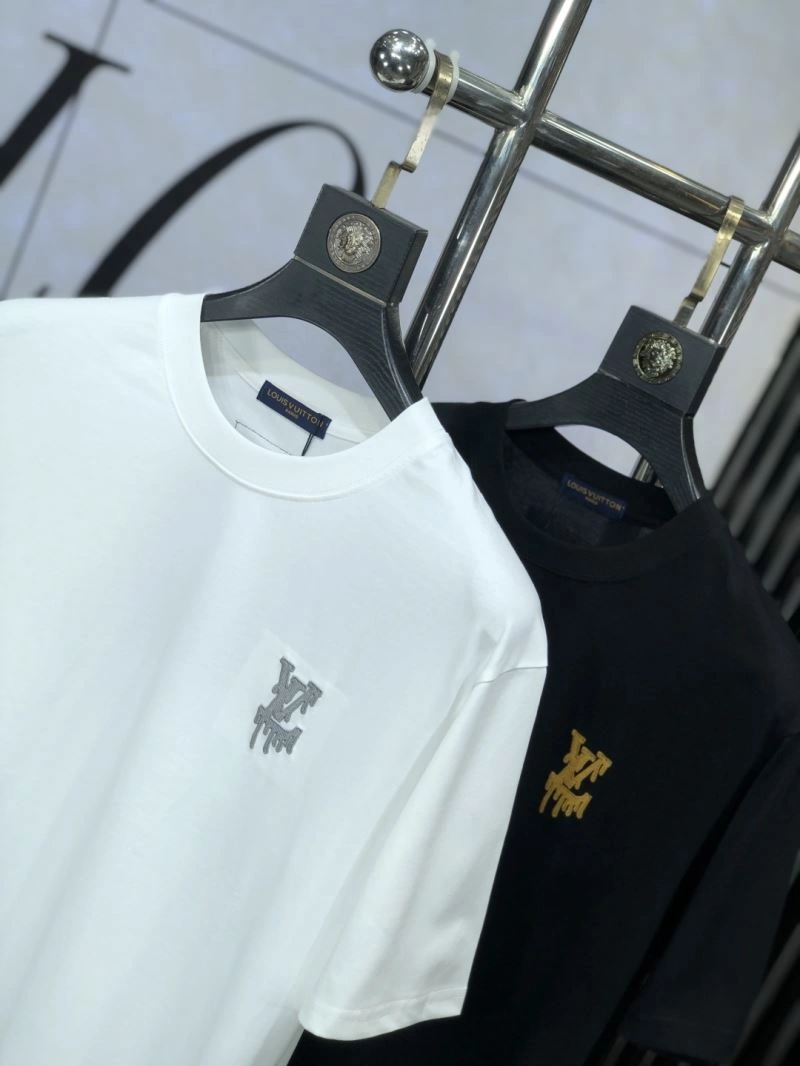 Louis Vuitton T-Shirts Casual 134774
