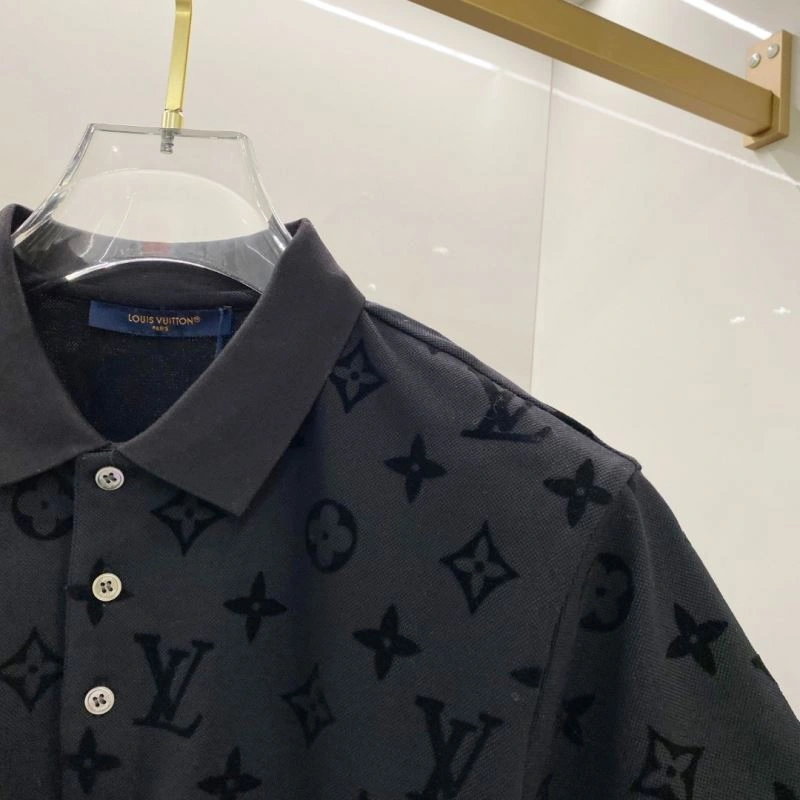 Stylish Louis Vuitton T-Shirts 134770