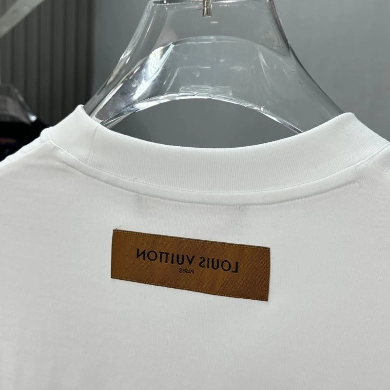 Louis Vuitton T-Shirts Comfortable 134768