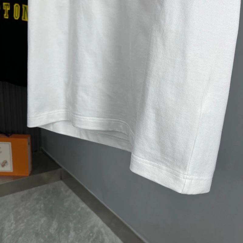 Louis Vuitton T-Shirts Comfortable 134768