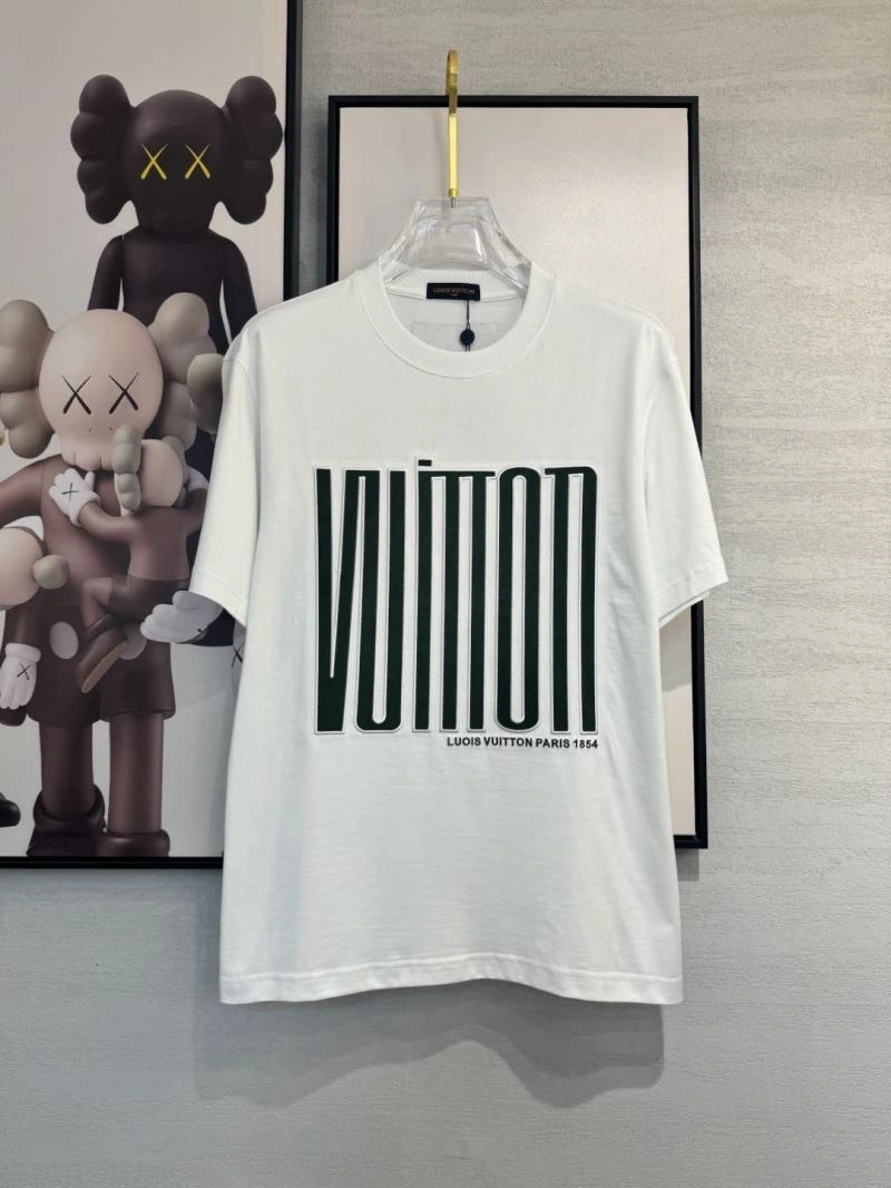TravelReady Louis Vuitton T-Shirts 134780