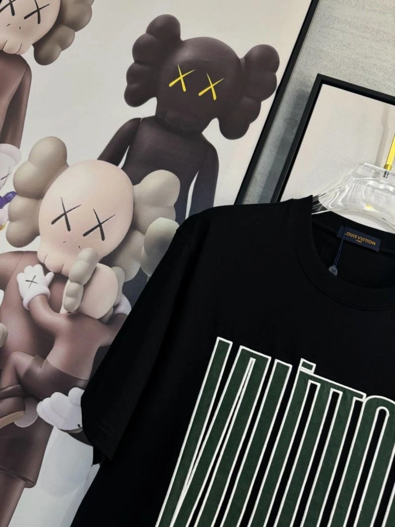 Louis Vuitton T-Shirts ModernLook 134761