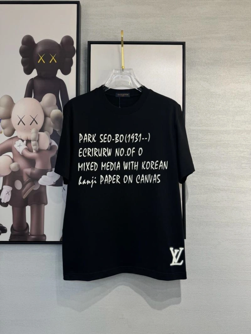 Louis Vuitton T-Shirts HighQuality 134772