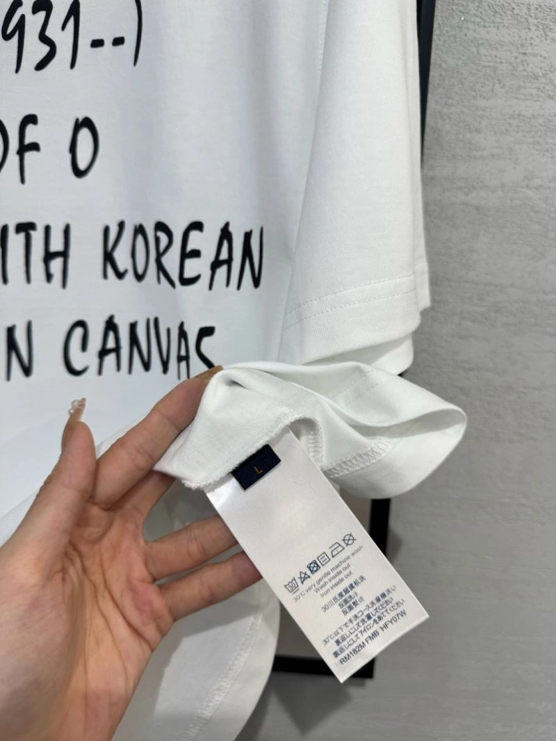 Louis Vuitton T-Shirts WrinkleFree 134782
