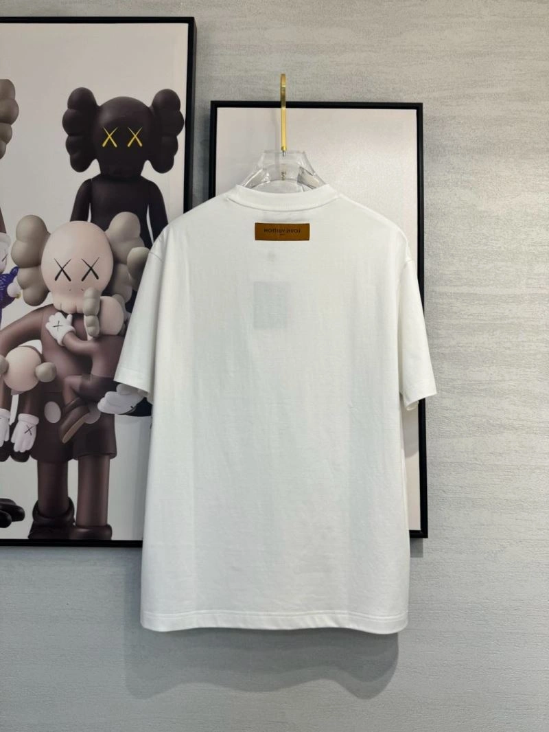 Louis Vuitton T-Shirts WrinkleFree 134782