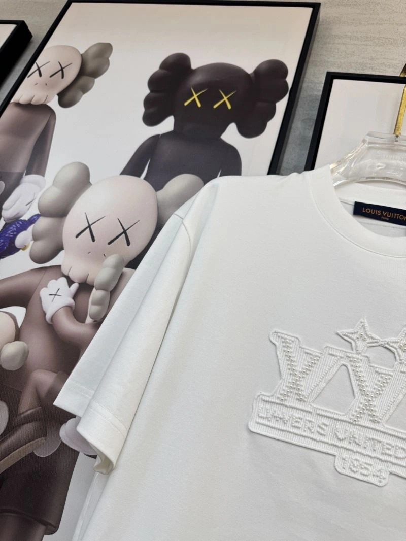 Louis Vuitton T-Shirts Colorful 134778