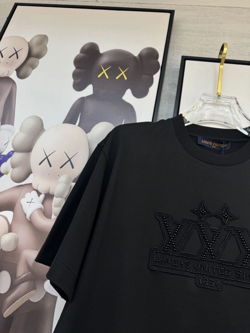 Louis Vuitton T-Shirts ModernLook 134781