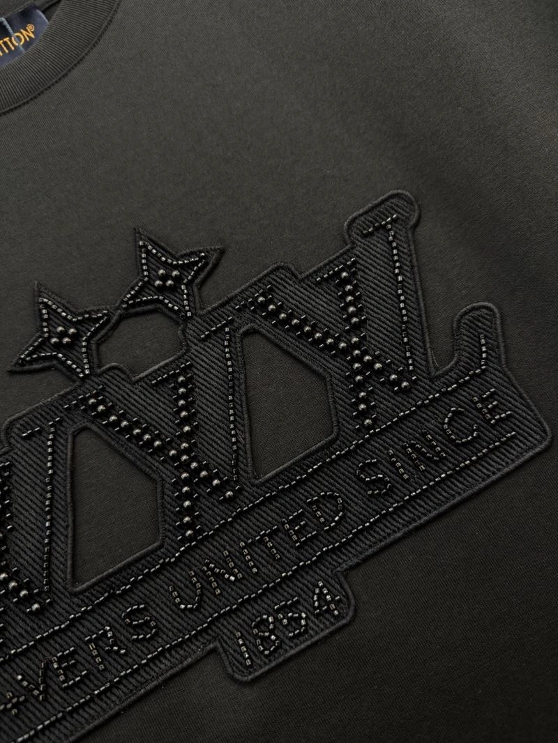 Louis Vuitton T-Shirts ModernLook 134781