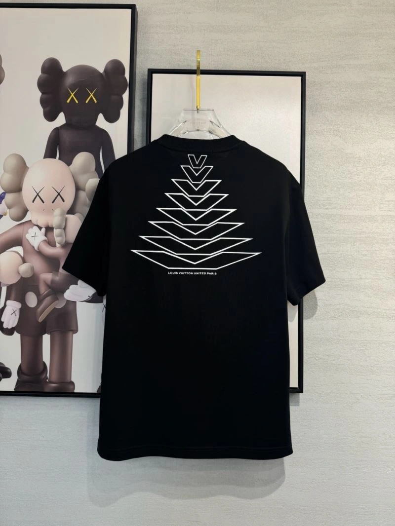 Louis Vuitton T-Shirts Sustainable 134775