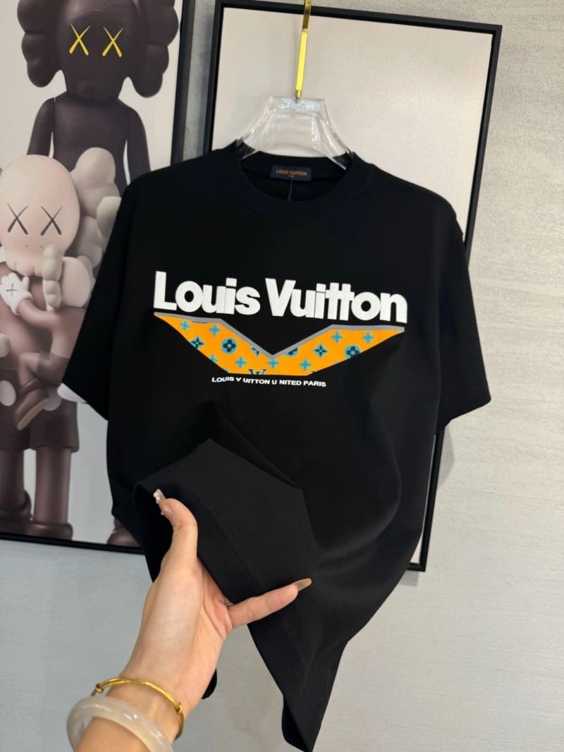 Louis Vuitton T-Shirts Sustainable 134775