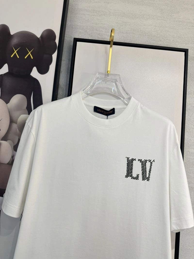 Louis Vuitton T-Shirts Lightweight 134760