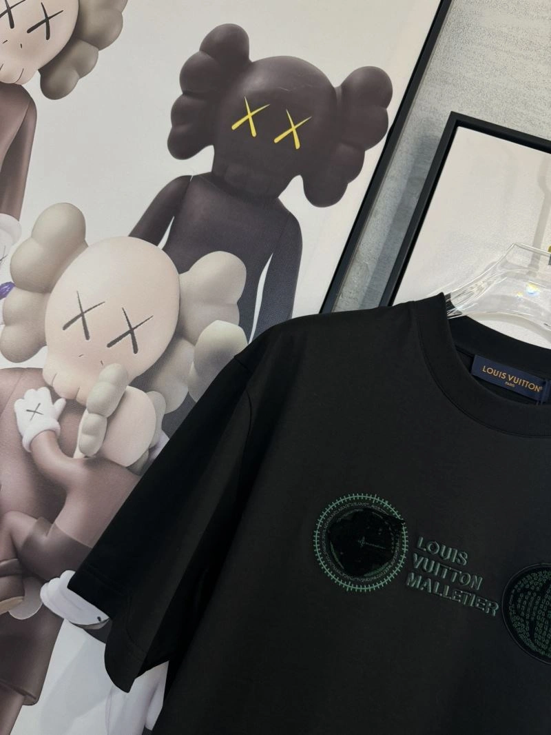 Louis Vuitton T-Shirts ModernLook 134767