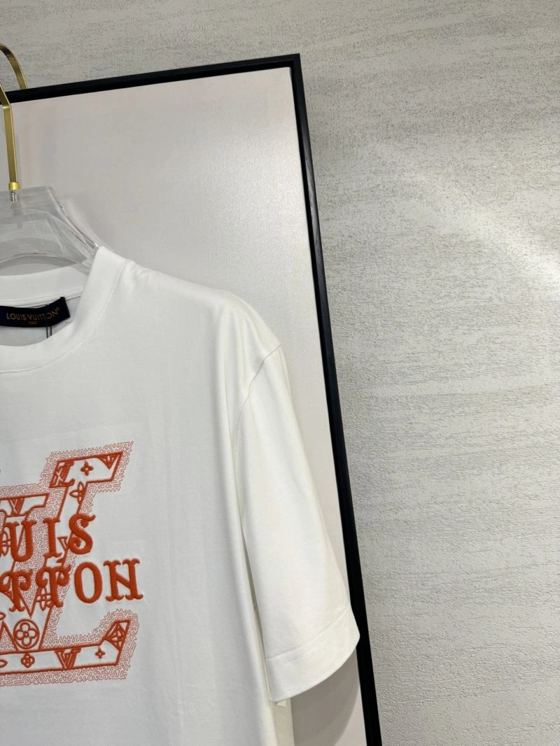 Stylish Louis Vuitton T-Shirts 134750