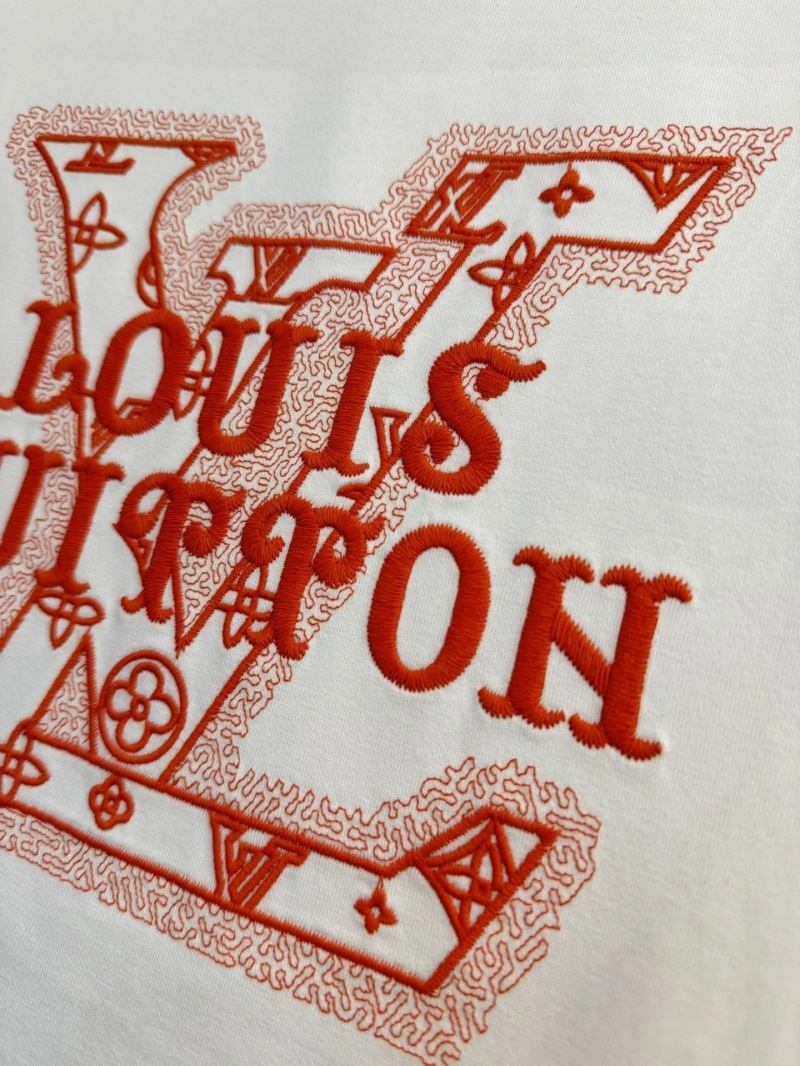 Stylish Louis Vuitton T-Shirts 134750