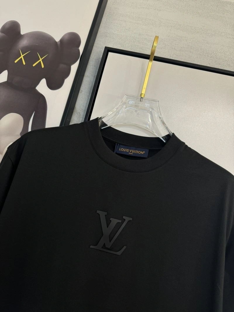 Louis Vuitton T-Shirts Cozy 134752