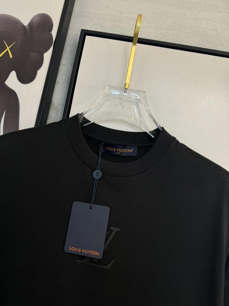 Louis Vuitton T-Shirts Cozy 134752