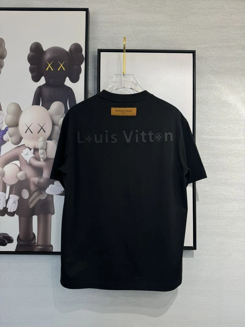 Louis Vuitton T-Shirts Cozy 134752
